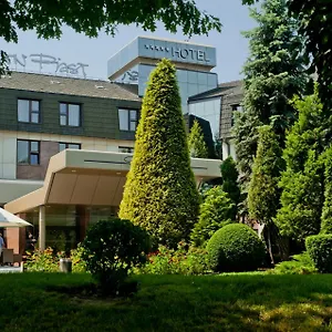 & Hotel Krakow